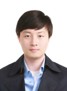 민경현 사진